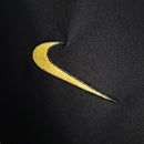 Camisa RB Salzburg 10° Campeonato 2023/24 Torcedor Masculina Preta e Dourada